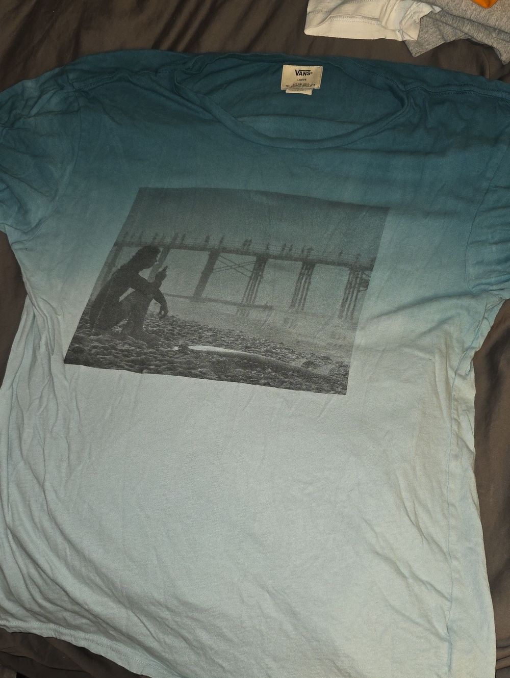 Vans Men's Teal-to-Light-Blue Ombre Pier Graphic Tee